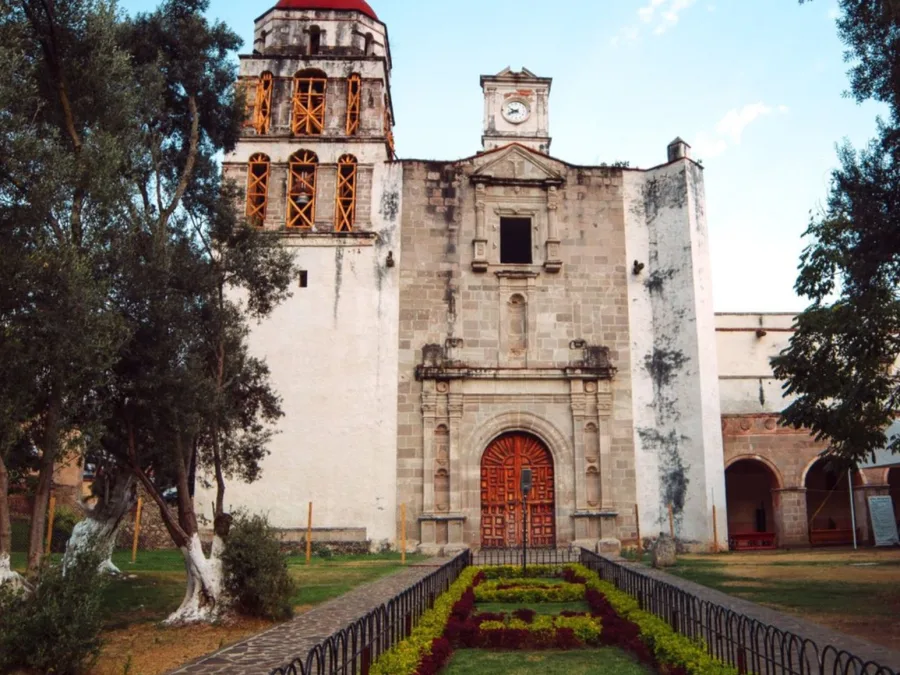 Parroquia El Divino Salvador